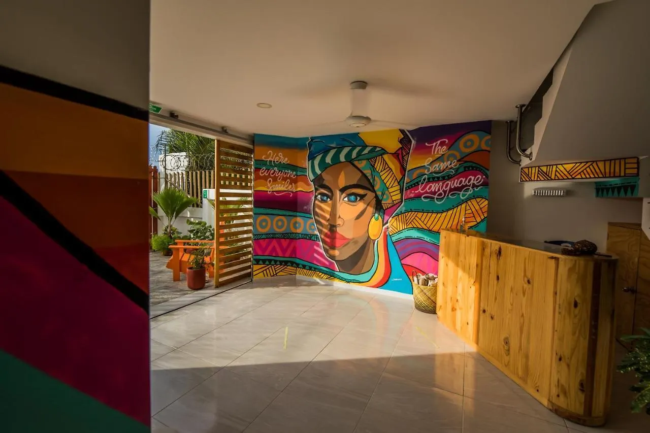 Makena La Boquilla Beach Hostel contacts